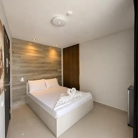 Casa Smk C2 بيت ضيافة كوستِنيست
